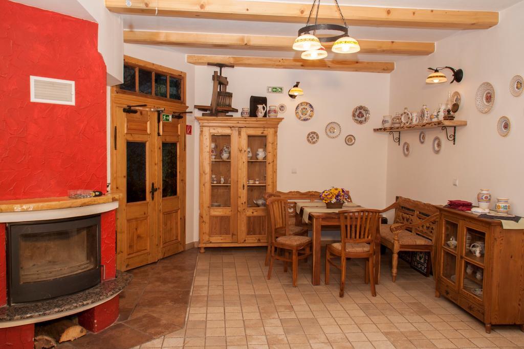 Penzión Mlynárka Rajecké Teplice Exterior foto